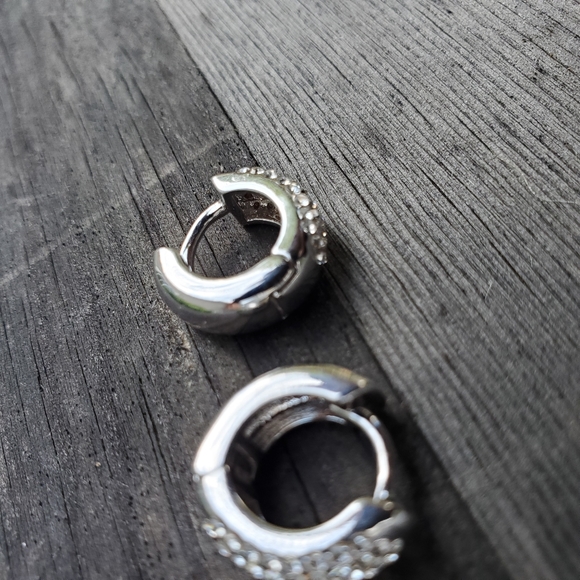 Huggie Earrings with pave Swarovski crystals - Picture 5 of 8